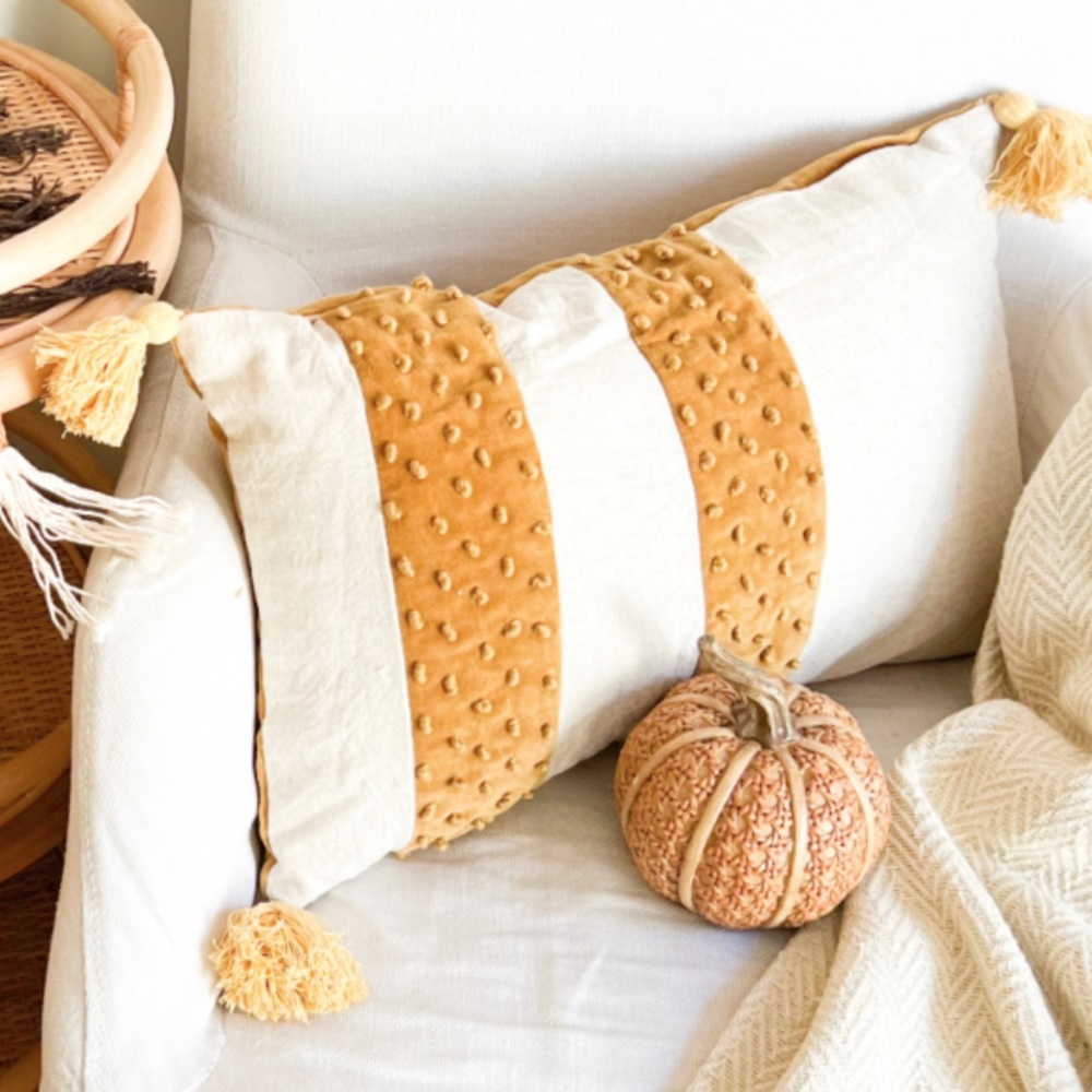 Creative co-op COOP pillow slip cover + pillow insert. Gold/orange tassels